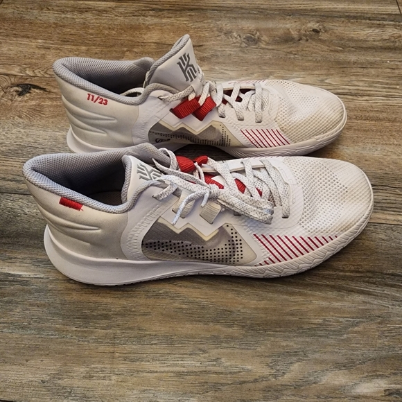 Nike Other - Nike Kyrie Flytrap 5 Grey Size 11 CZ4100-100